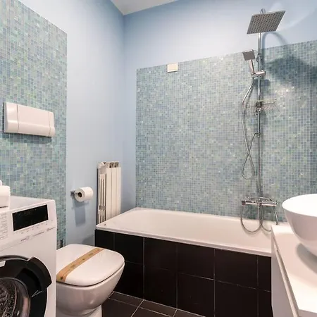 Enjoyhome - Di Pregio Con Garage Apartment *